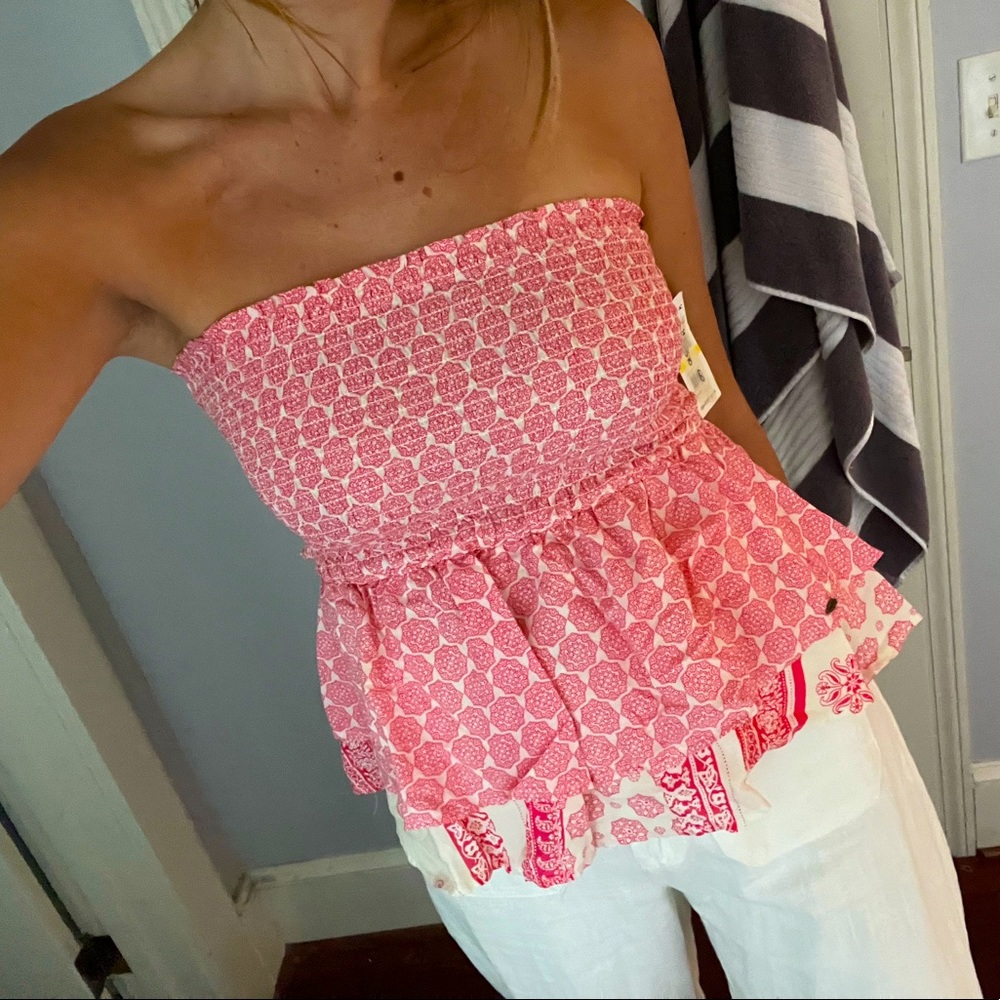 Beachy Red O’Neill Top!